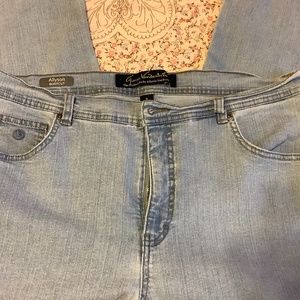 Women’s jeans